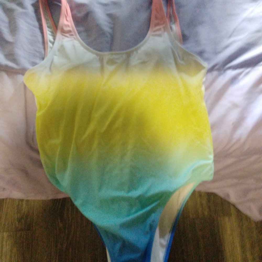 Bathing suit